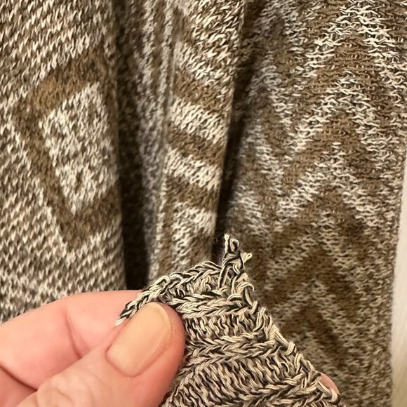 The Jetset Diaries Plus Knit Poncho - Picture 15 of 15